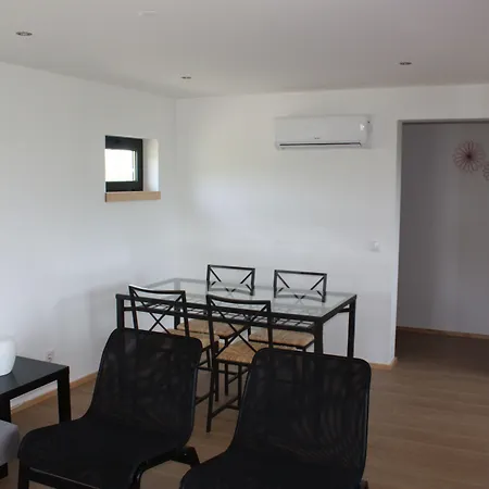 Casa Nª Sra. Do Carmo - *