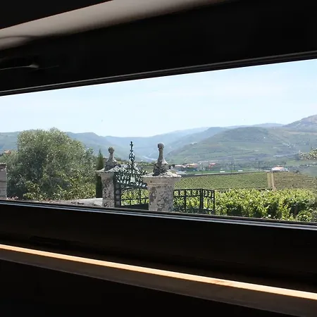 Casa Nª Sra. Do Carmo - *